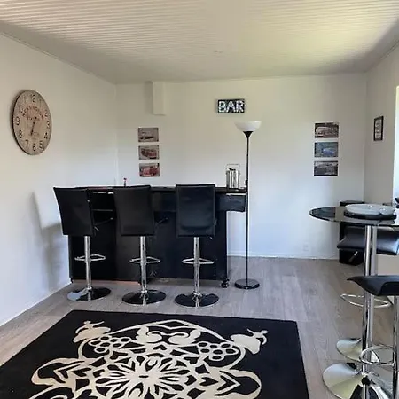 I Lille Lokalsamfund Villa