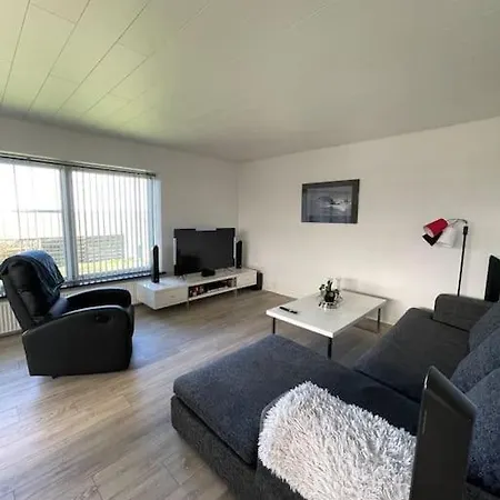 I Lille Lokalsamfund Villa Jelling