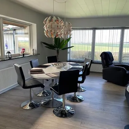 I Lille Lokalsamfund Villa Jelling