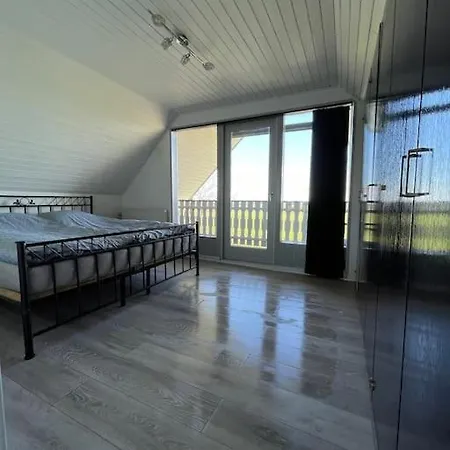 Villa I Lille Lokalsamfund