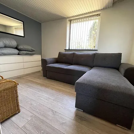 I Lille Lokalsamfund Villa