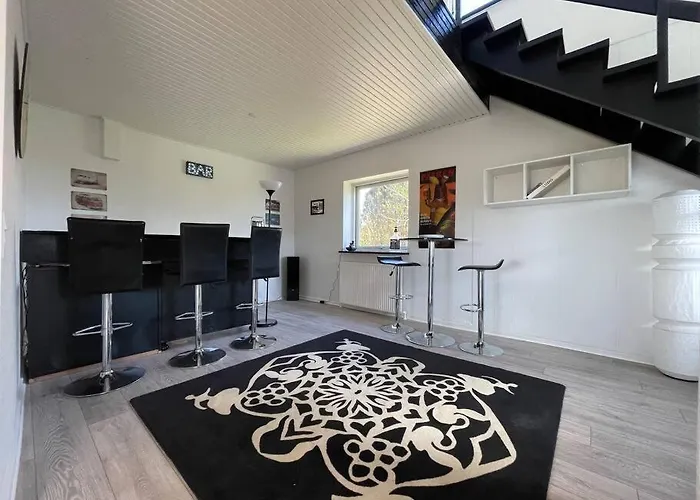 Villa I Lille Lokalsamfund Jelling